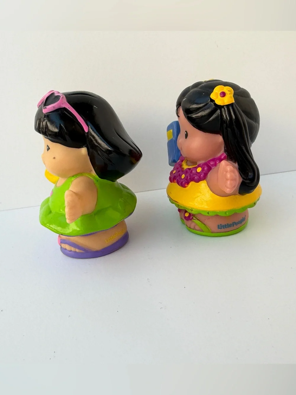 4/$25 - Fisher Price Little People Beach Figures Sonya Lee & Girl Lei Hawaiian